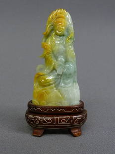 CHINESE CARVED JADE FIGURE OF A GUAN YIN, H 4 1/2: CHINESE CARVED JADE FIGURE OF A GUAN YIN, H 4 1/2"