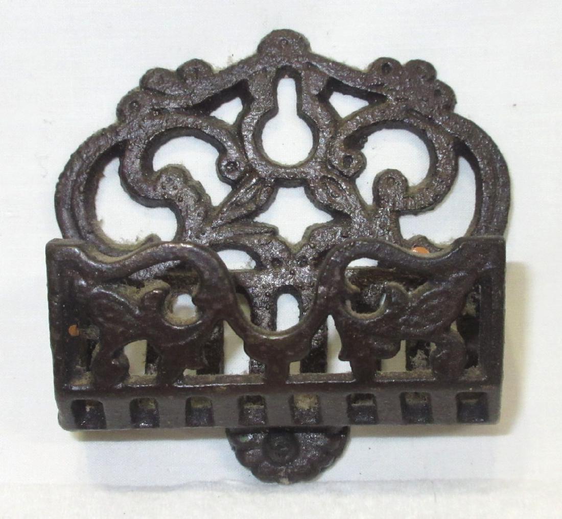Cast Iron Match Holder: 3 1/8" x 3 1/8"