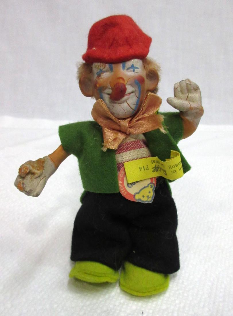 Steiff Clown: 5"T x 3"W