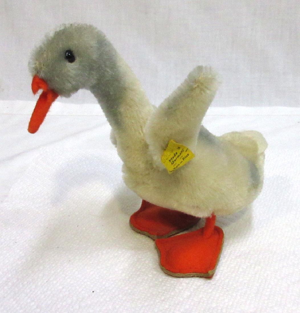 Steiff Goose: 5 1/2"T x 6"L
