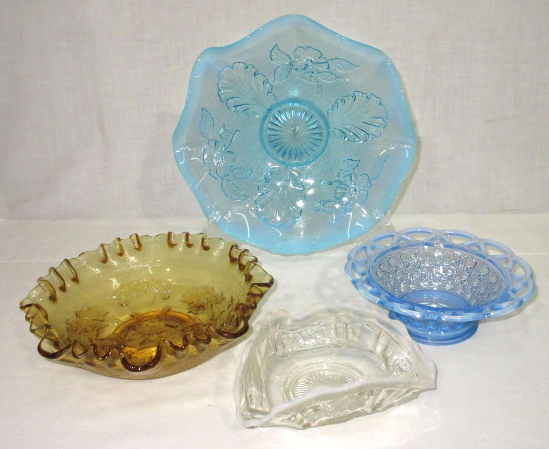 4pc Fenton Glass: 6" - 9"