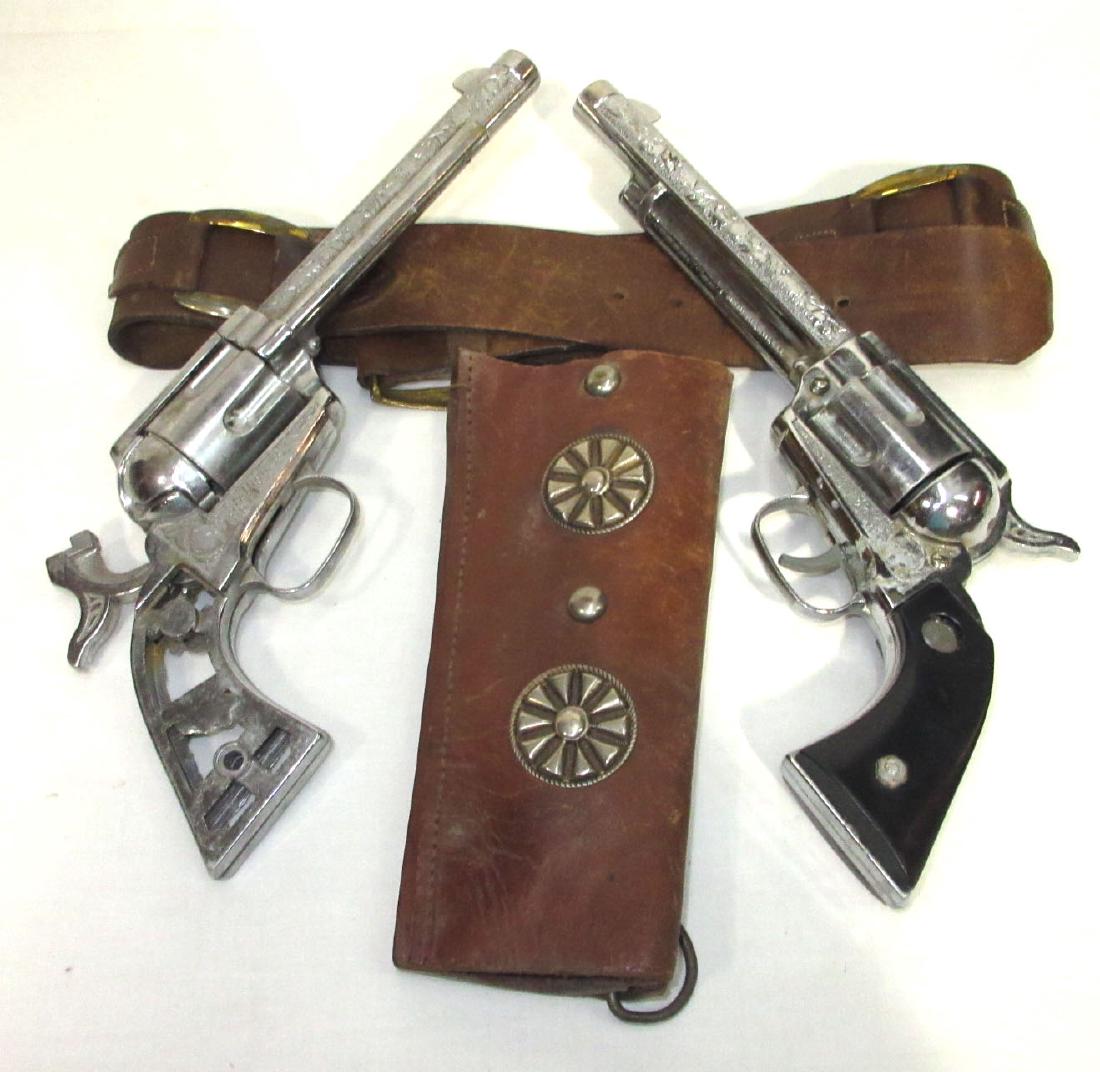 Cap Pistols & Holster: Nichols Stallion 45 Pistols