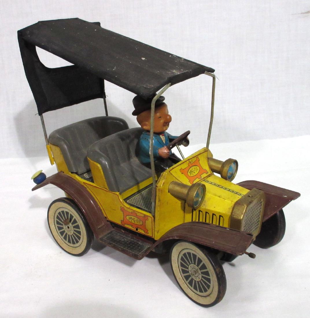 Battery Op. Mr. McGoo Toy Car: 8"T x 9" x 6"