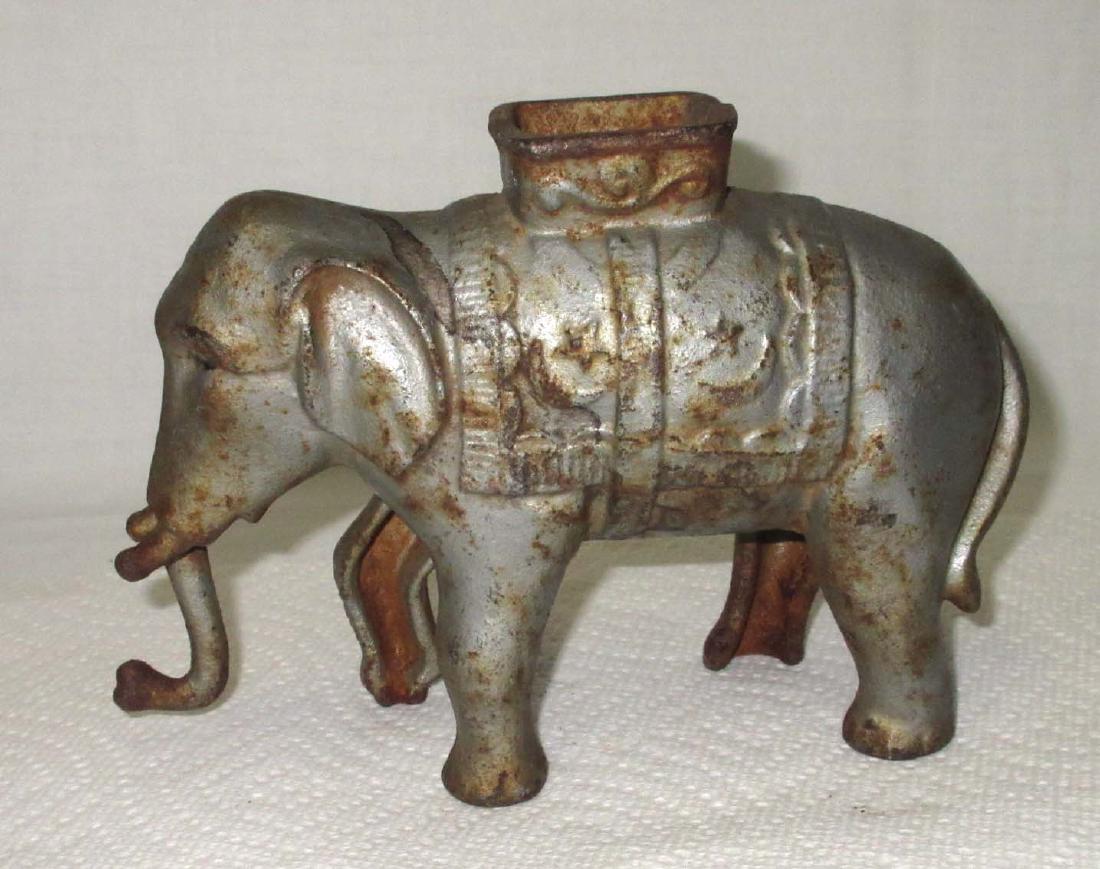 C.I. Elephant Coin Bank (1 of 2)