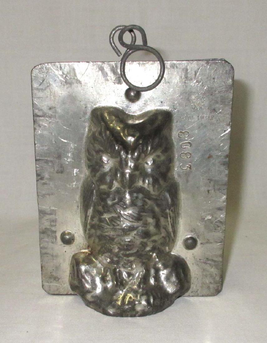 Halloween Owl Tin Chocolate Mold (1 of 2)