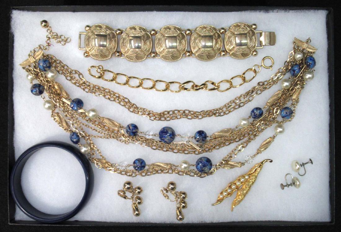7pc. Nice Blue/Faux Pearl/Goldtone Jew. Lot: Inc. 2 Bracelets - 1 Multi-Strand Gold Chain & Lucite Bead Neck. - 1 Pin & 2 Pr.'s Earrings