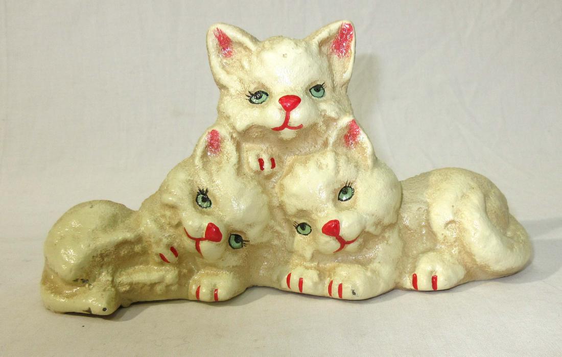 Cast Iron 3 Kittens Doorstop: 4 1/2"T x 8 1/4"L