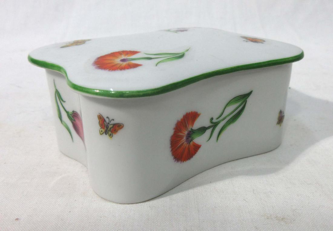 Tiffany & Co. Limoges Dresser Box: 1 1/2"T x 2" x 3 1/2"L