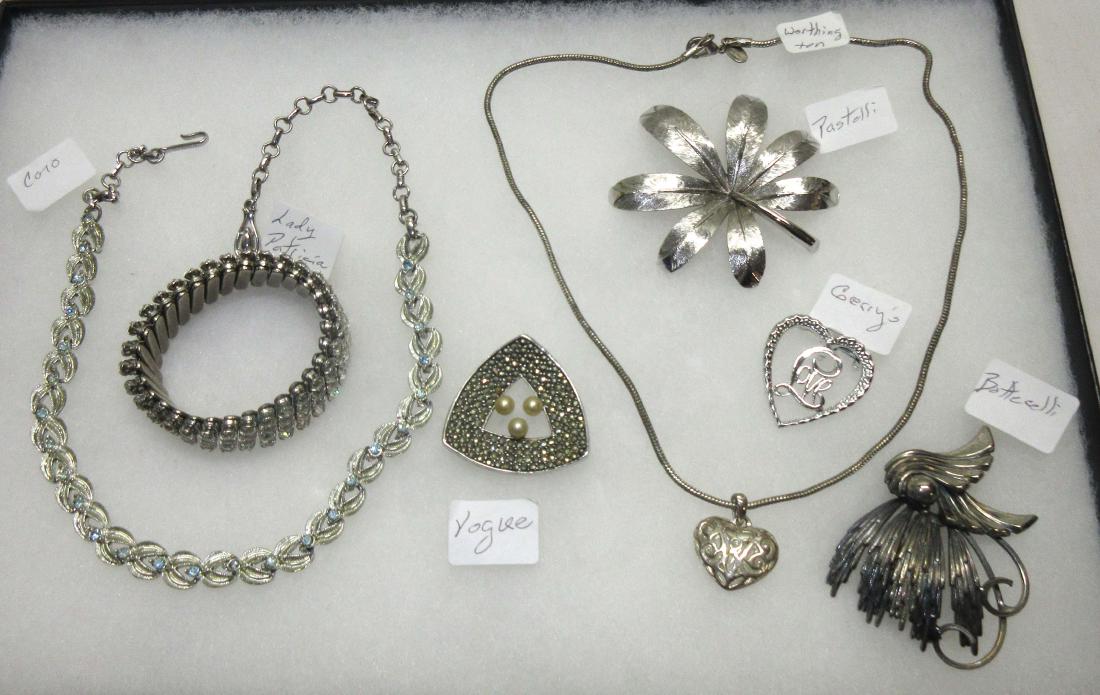 Lot Designer Jewelry: Coro, Vogue, Gerrys, Worthington, Pastelli, Lady Patricia, Botticelli. 7pc