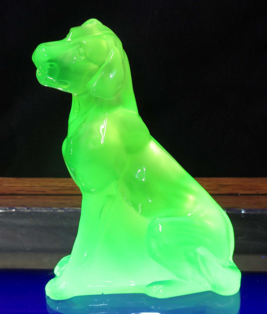 Vaseline HP Boyd Glass Dog Paperweight -Mosser-: 4 1/4"T x 3"L