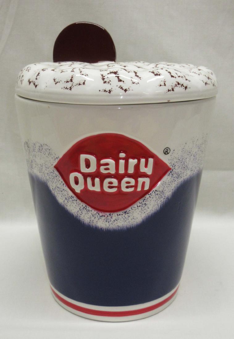 Dairy Queen Cookie Jar: 10"T x 7 1/2"W