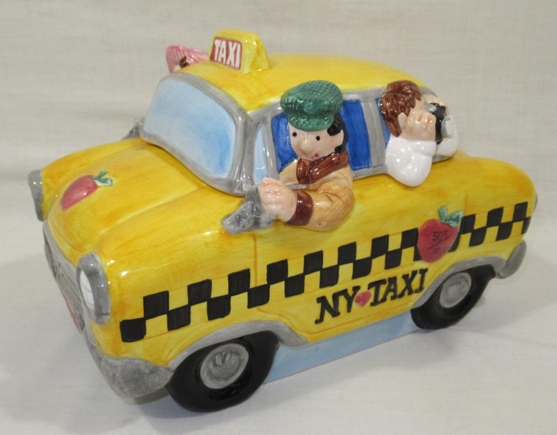 NY Taxi Cookie Jar: 7"T x 11 1/4" x 8"