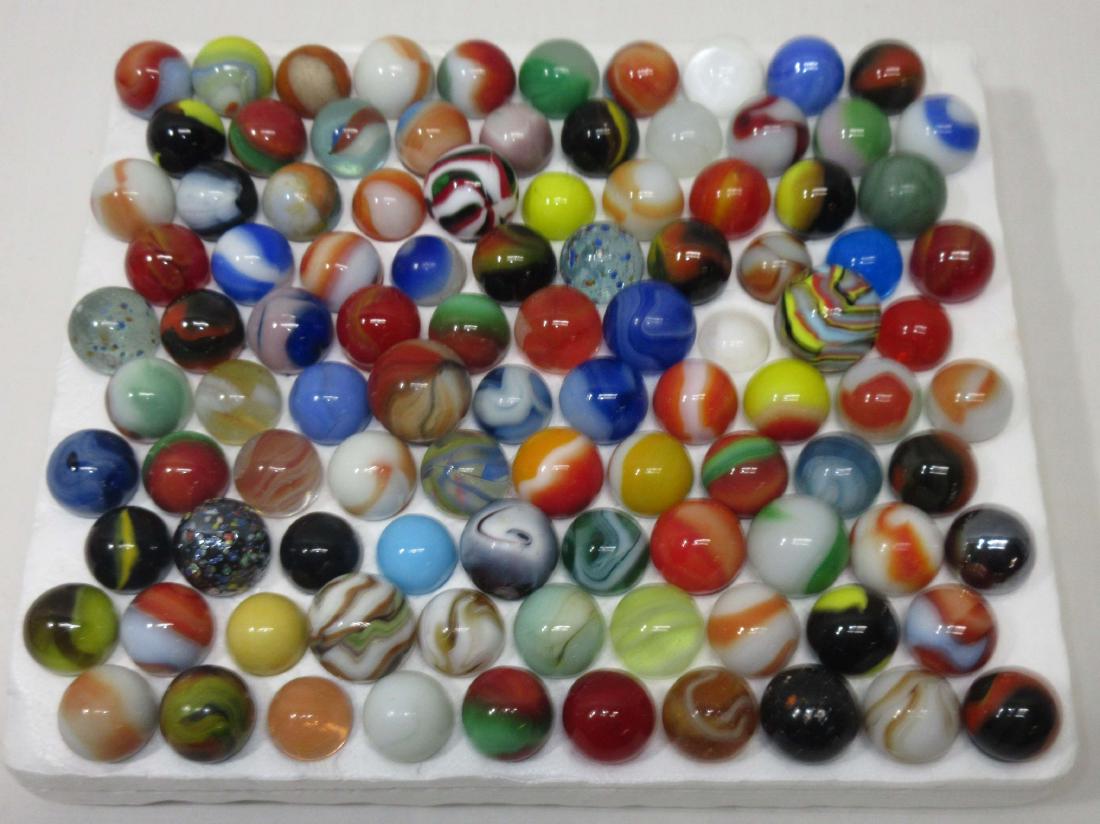 Lot of 100 Marbles: 100pc