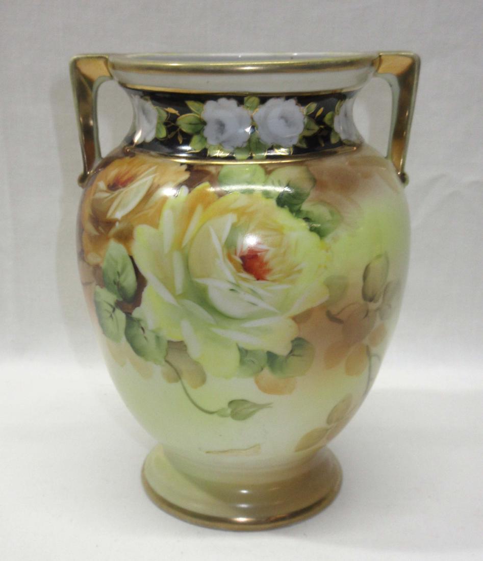 HP Nippon Vase: 7"T x 5"W