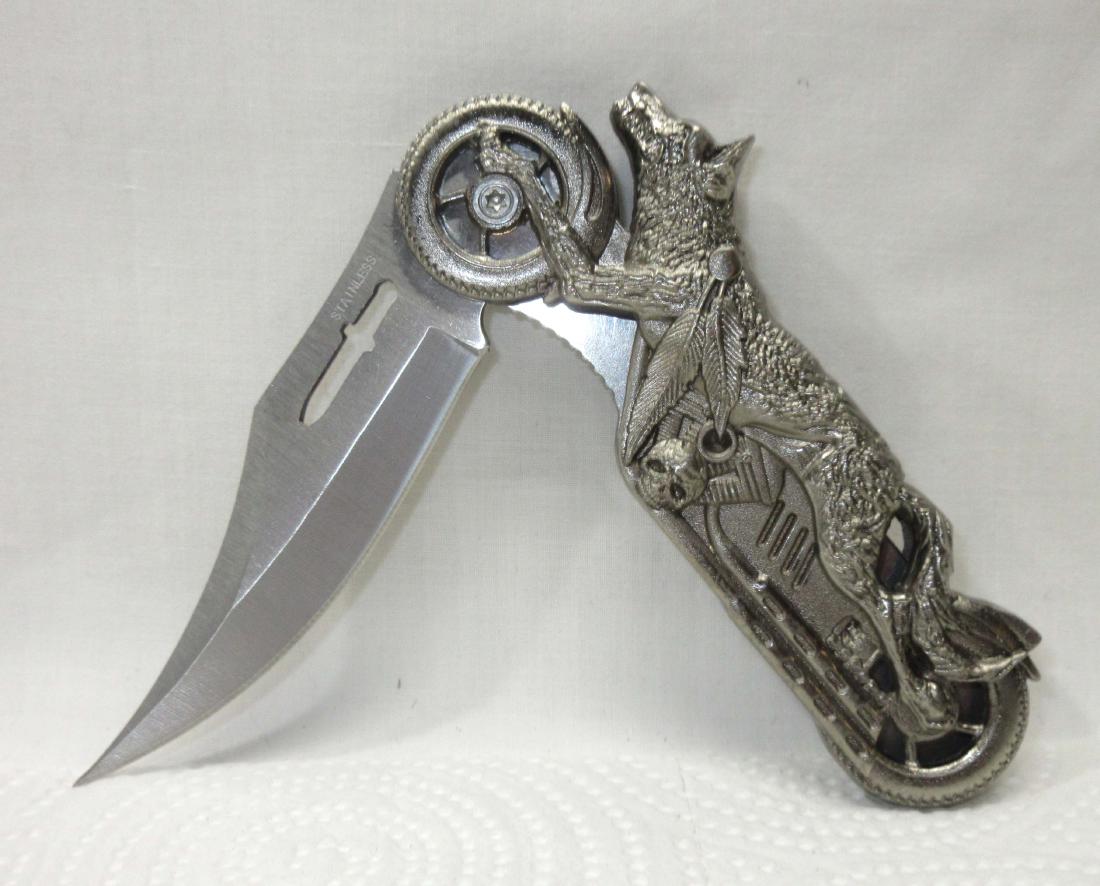 4 3/8" Lone Wolf Pocket Knife: 4 3/8"