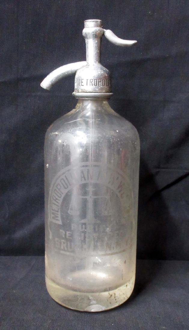 Metropolitan Works Vtg. Seltzer Bottle: 11"T x 3 1/2"W