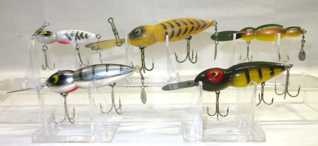 Lot of 5 Vtg. Fishing Lures: 3" - 5" No stand