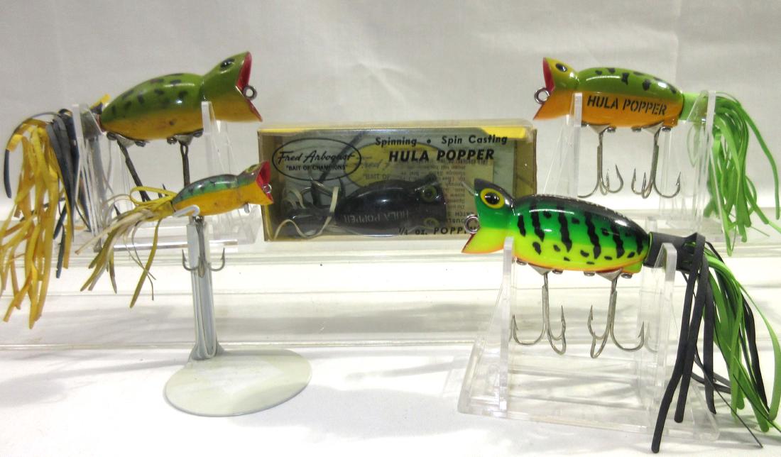 5 Vtg. Hula Poppers: 1 1/4" - 3" plus tails, no stands
