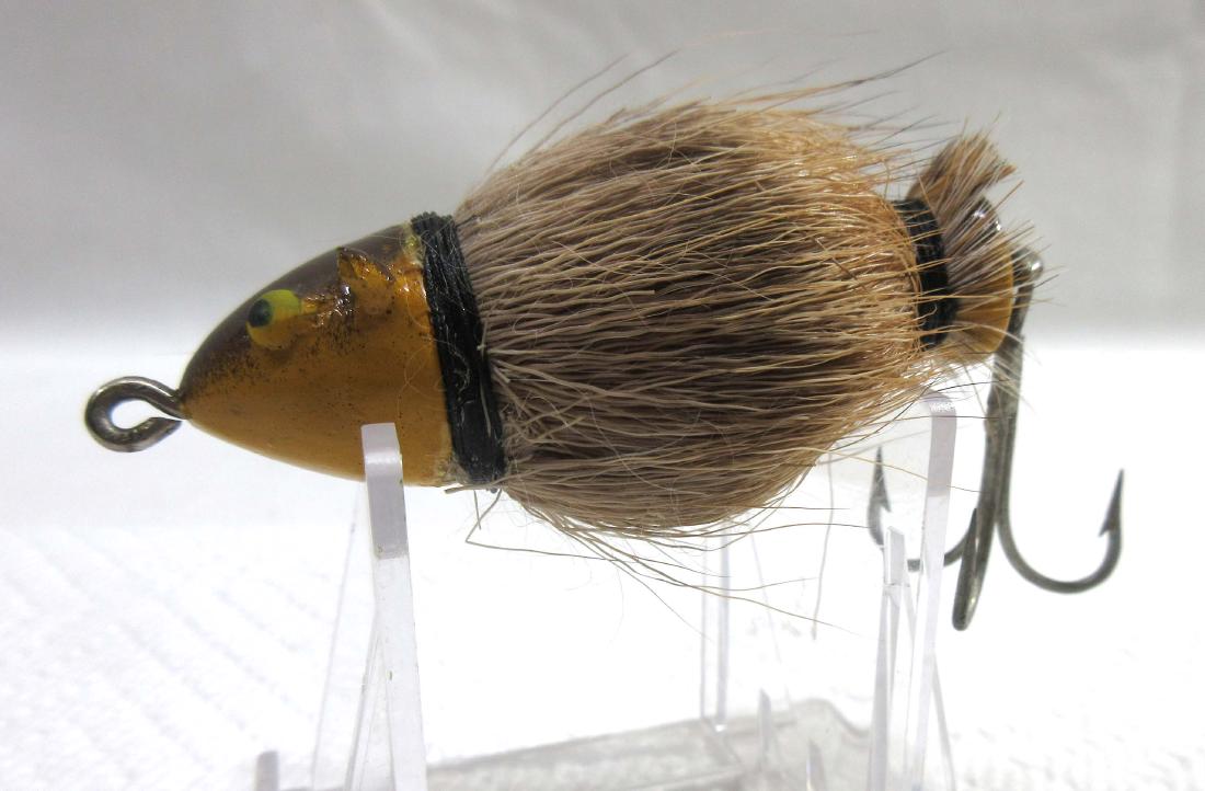 Paw Paw Deerhair Mouse Fishing Lure: 3"L