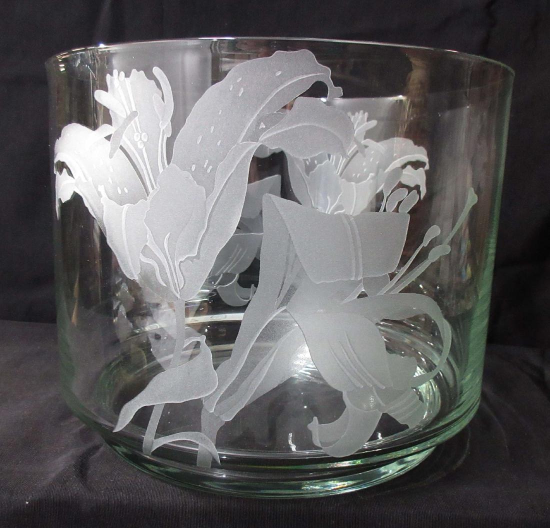 Lg. Sgnd Perry Coyle Bowl: 8" x 10"W