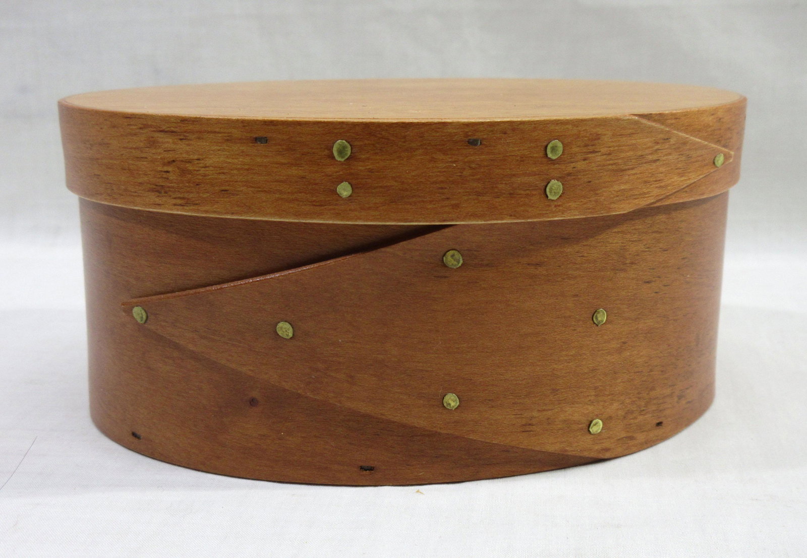 Frye's Shaker Oval Box: 4" x 5"