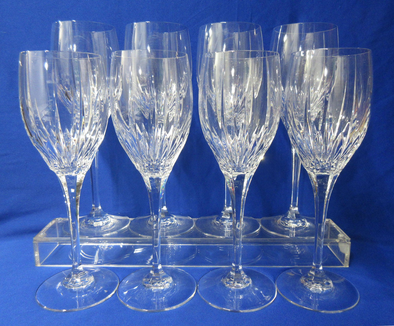 Set of 8 Mikasa "Arctic Lights" Wine Glasses: 8 7/8"T