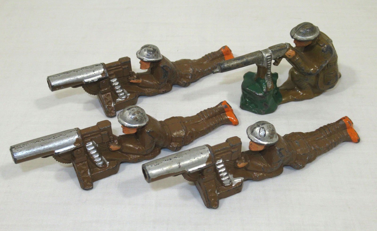 4 Barclay Lead Soldiers w/ Machine Guns: 3 1/2"L - 4 1/2"L
