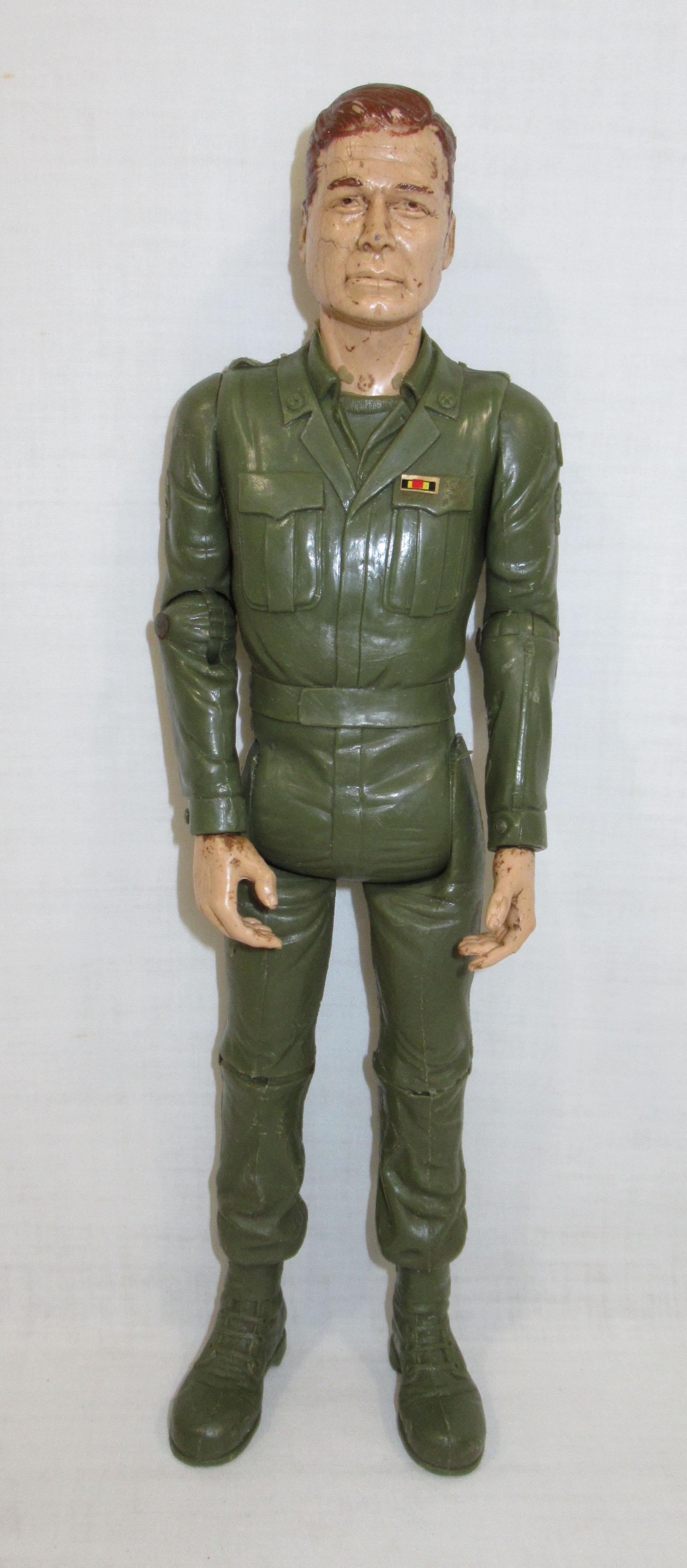Hasbro GI Joe Action Figure: 11 1/2"T