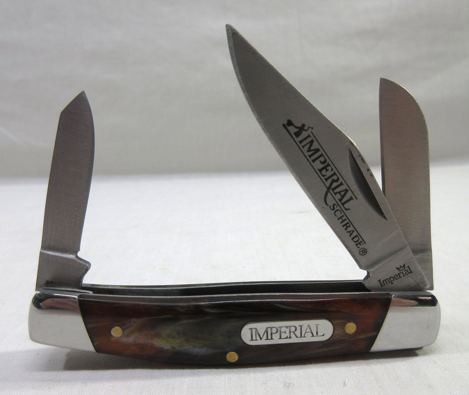 Schrade Imperial Pocket Knife: 3 3/8"