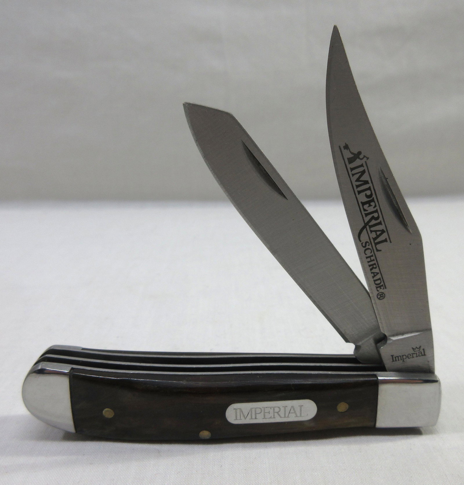 Schrade Imperial Pocket Knife: 3 1/2"