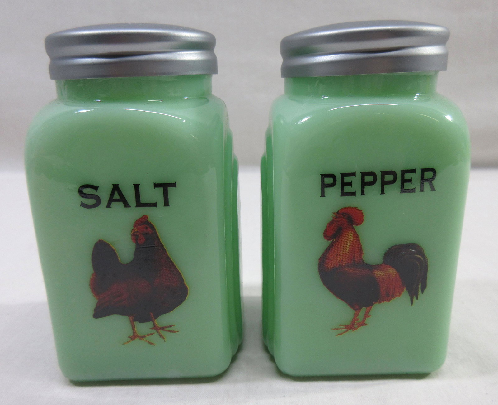 Modern Jadeite Salt & Pepper: 3 3/4"T x 2 1/4"W