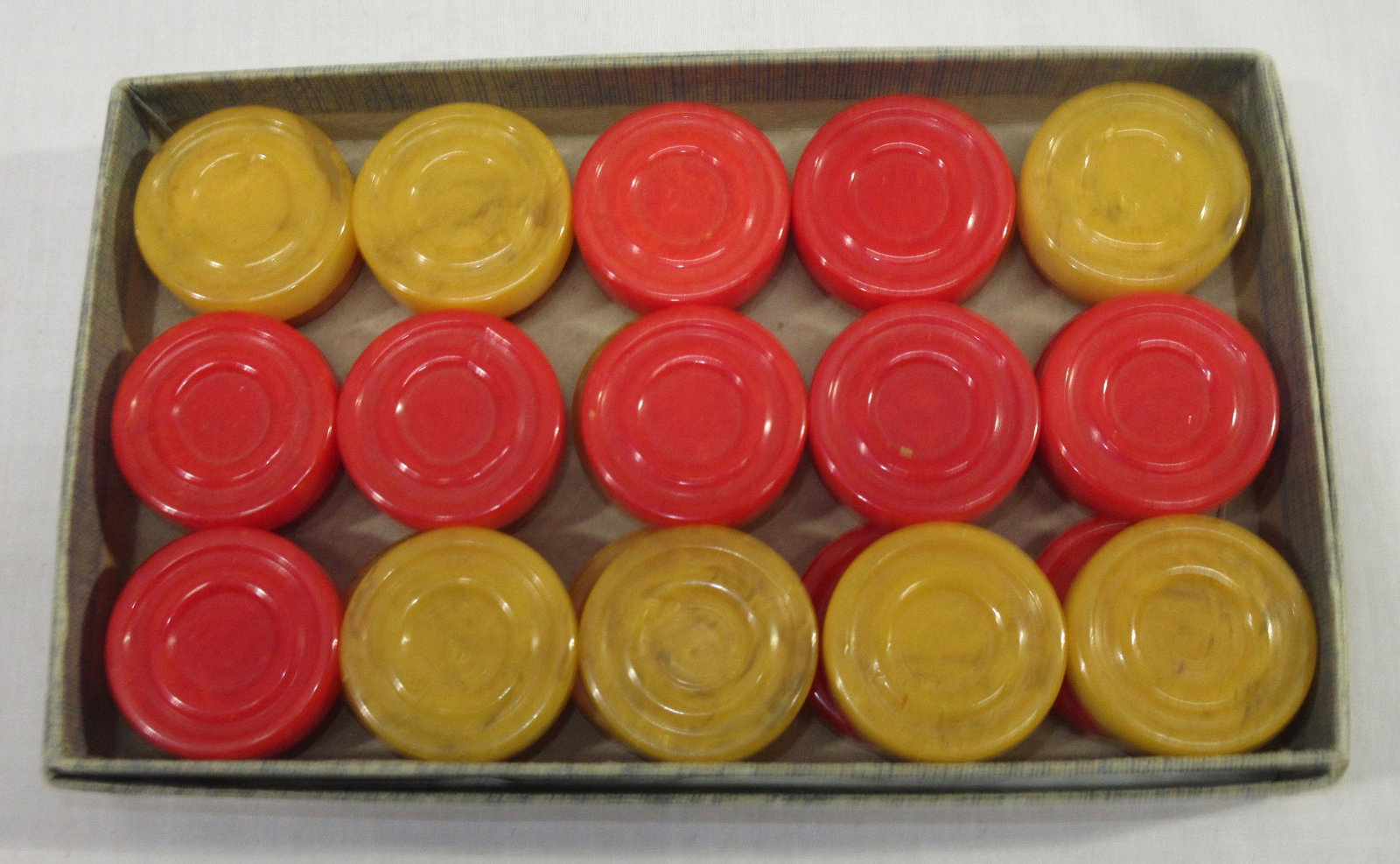 Bakelite Checker Set: 30pc