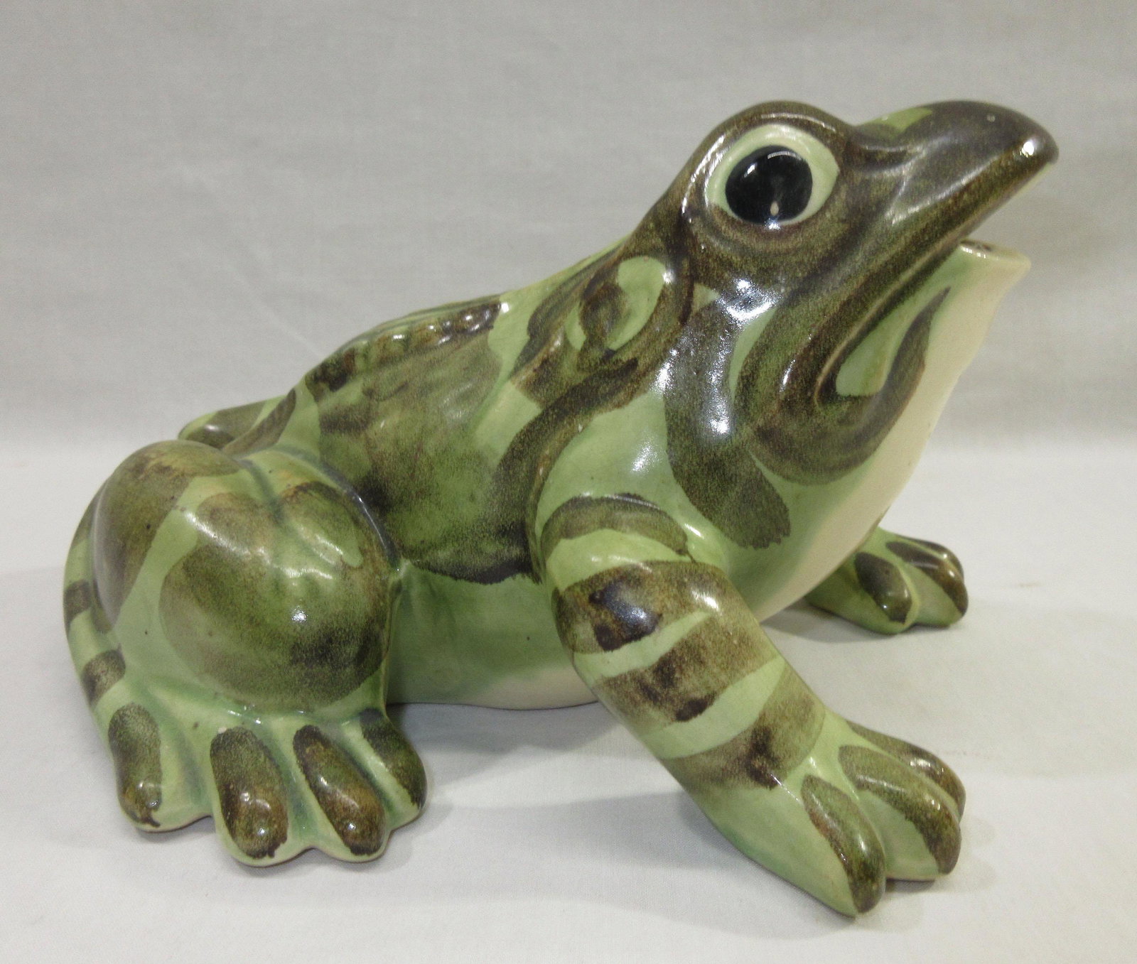 McCoy Pottery Frog: 4 1/2"T x 8" x 6 1/2"