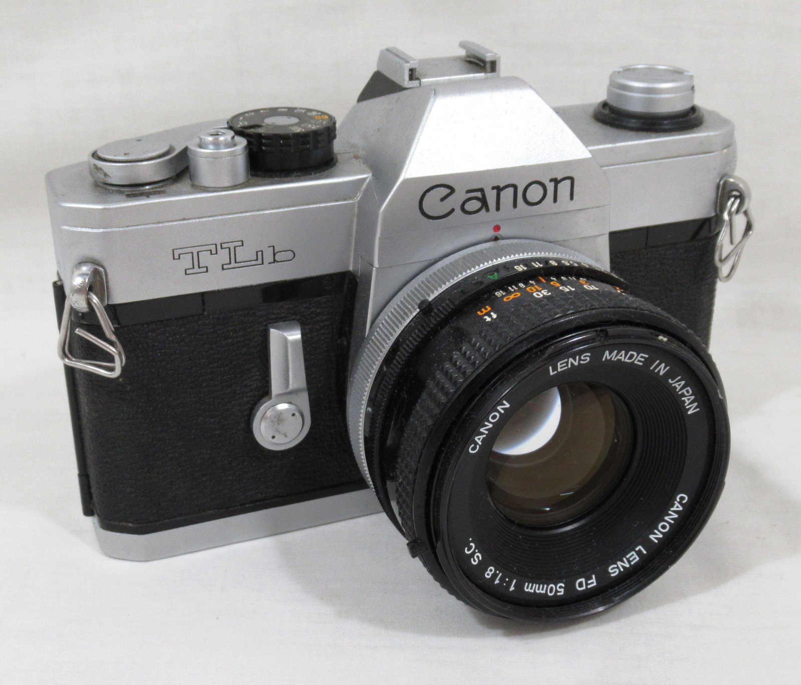 Canon TLb Single Lens Reflex (SLR) Camera: 50mm 1:1.8 FD lens