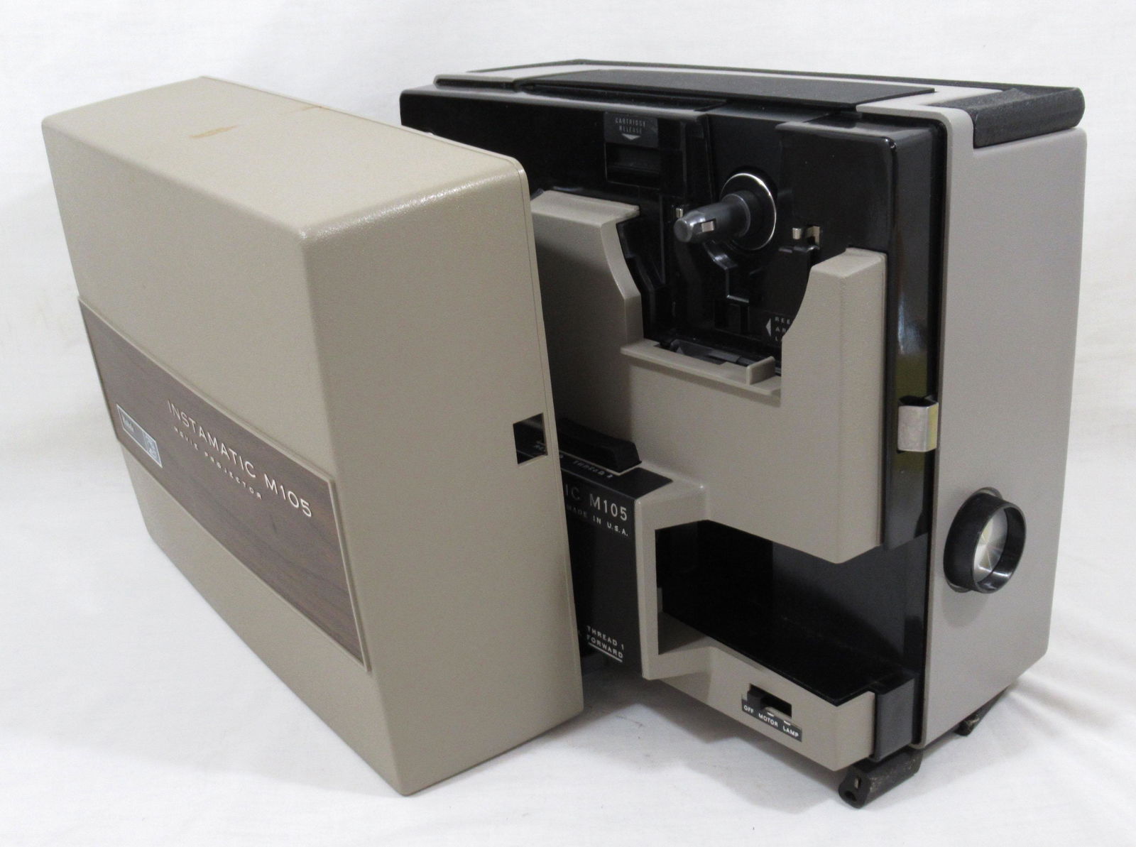 Kodak Instamatic M105 Reg. 8mm Movie Projector: Kodak Instamatic M105 Reg. 8mm Movie Projector