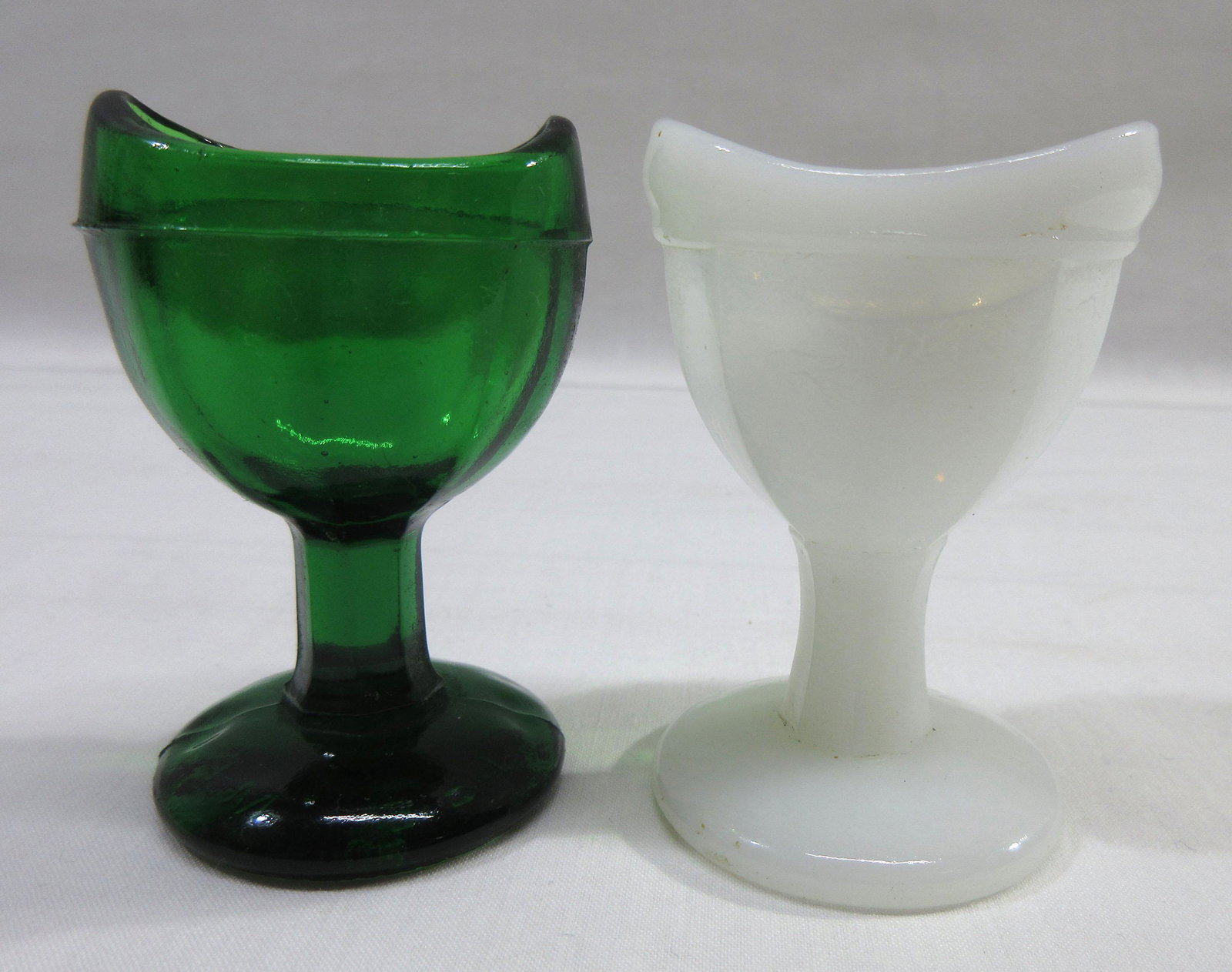 2 Vintage Eyewash Cups: 2 3/8"