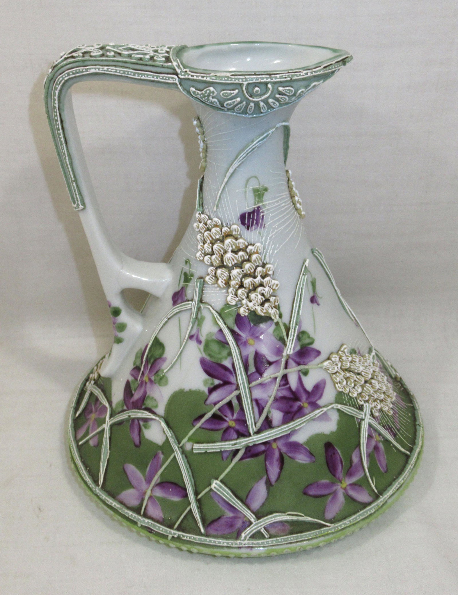 Nippon Moriage Ewer: 7" T x 6 3/8" W
