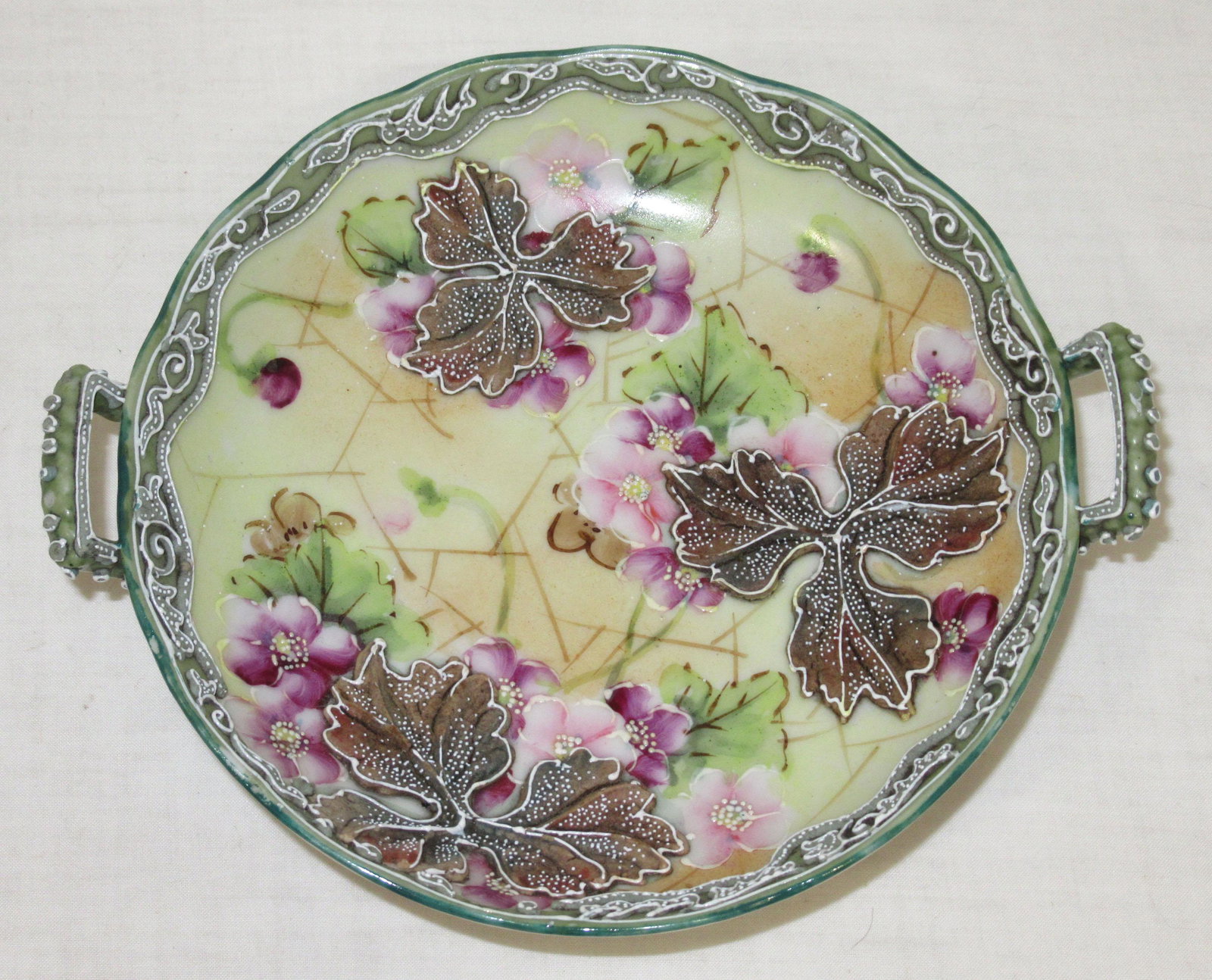 Nippon Moriage 2 Handle Dish: 6 1/2" W