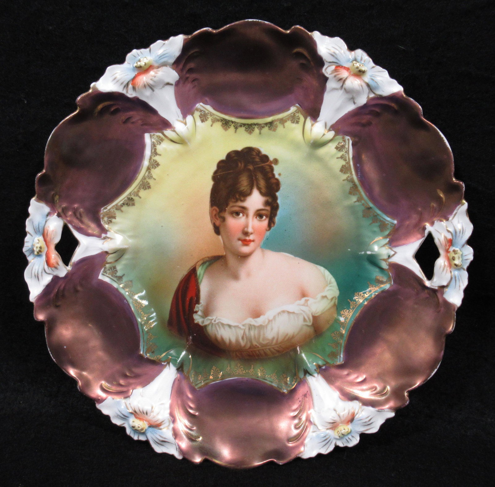 RS Prussia Recamier Portrait Cake Plate, Mold 29: Tiffany Finish, 9 3/4"