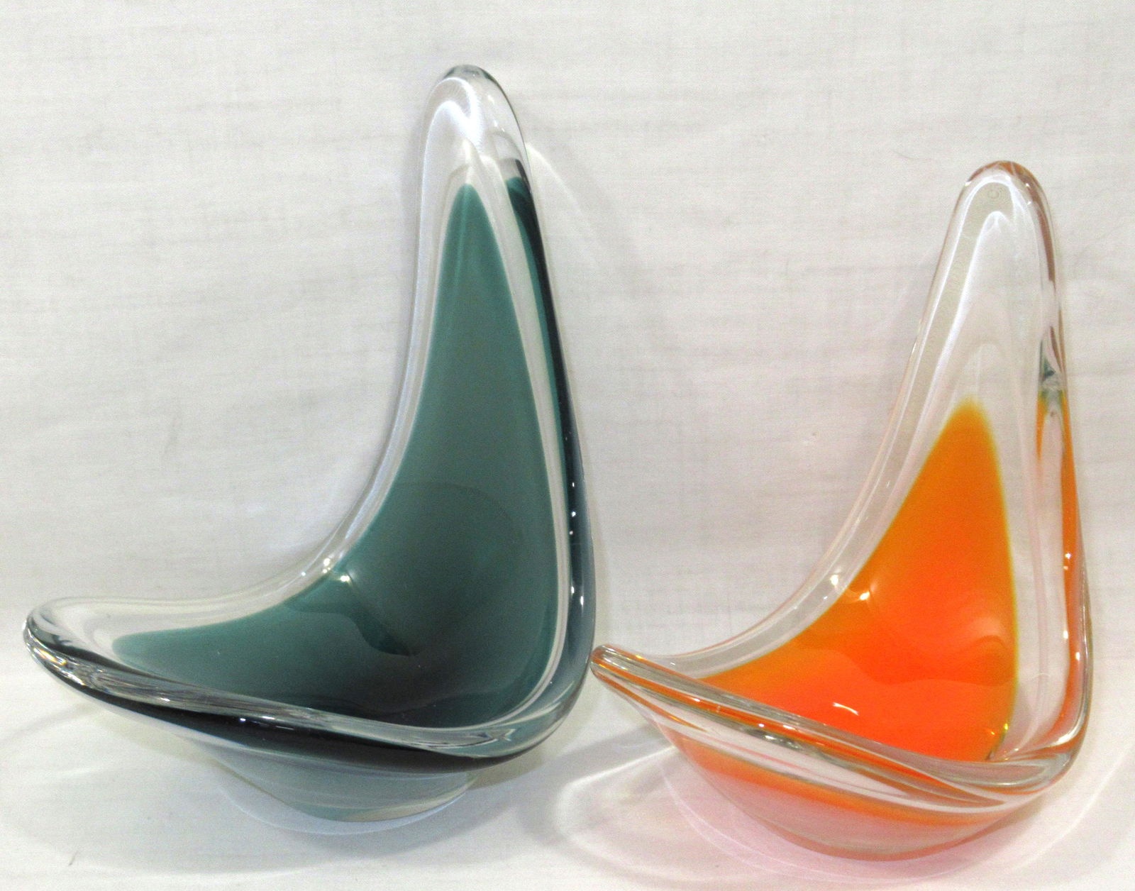2 Sgnd Flygsfors Art Glass Scoops: 4 3/4"T & 5 1/4"T