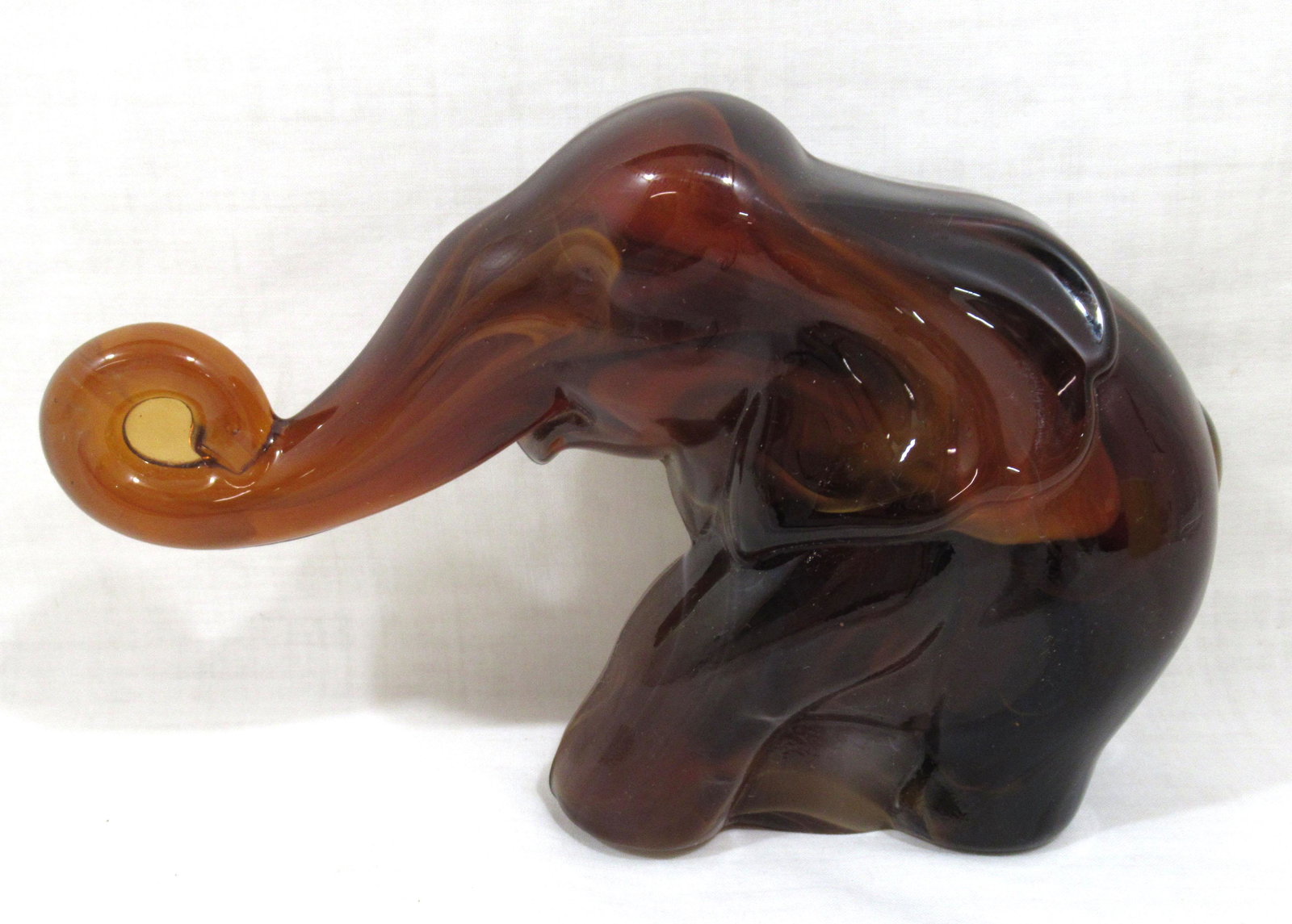 Caramel Slag Elephant: 4"T x 6 1/2" x 2 1/4"