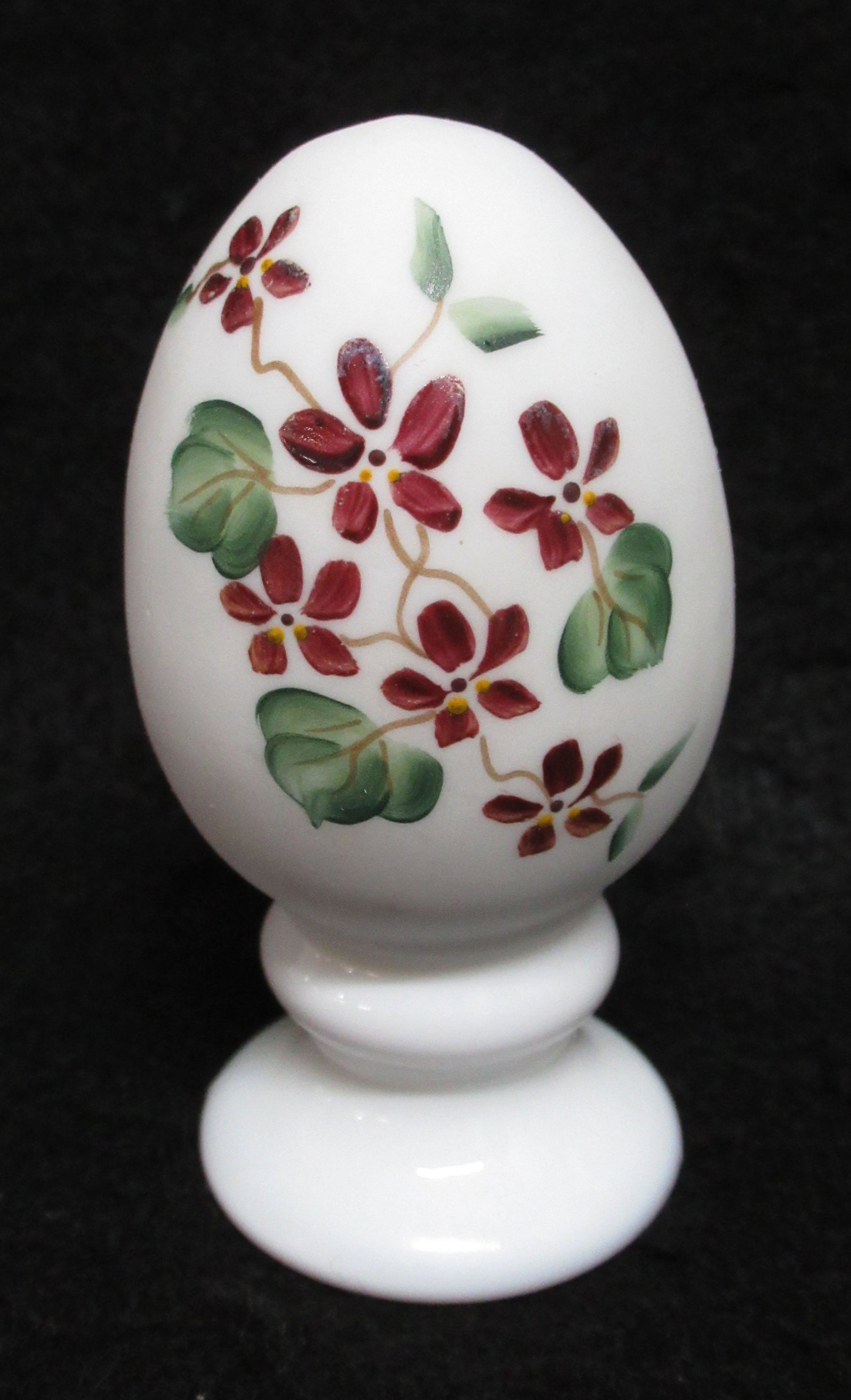 Fenton H.P. Egg: 3 1/2"T x 1 3/4"W