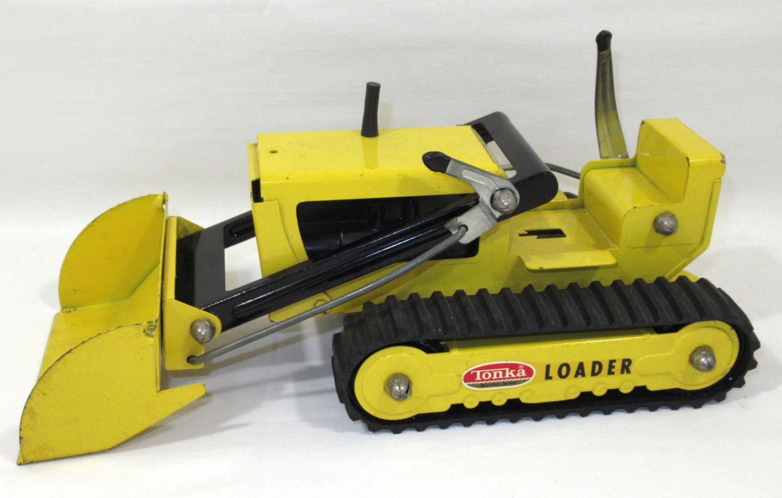 Tonka Toy Caterpillar: 11 3/4"L