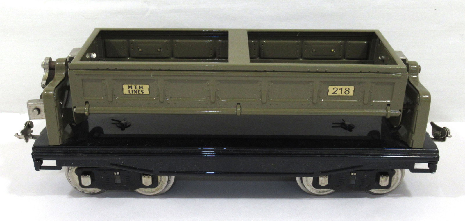 MTH Electric Train Dump Car 218: 12 3/8"L