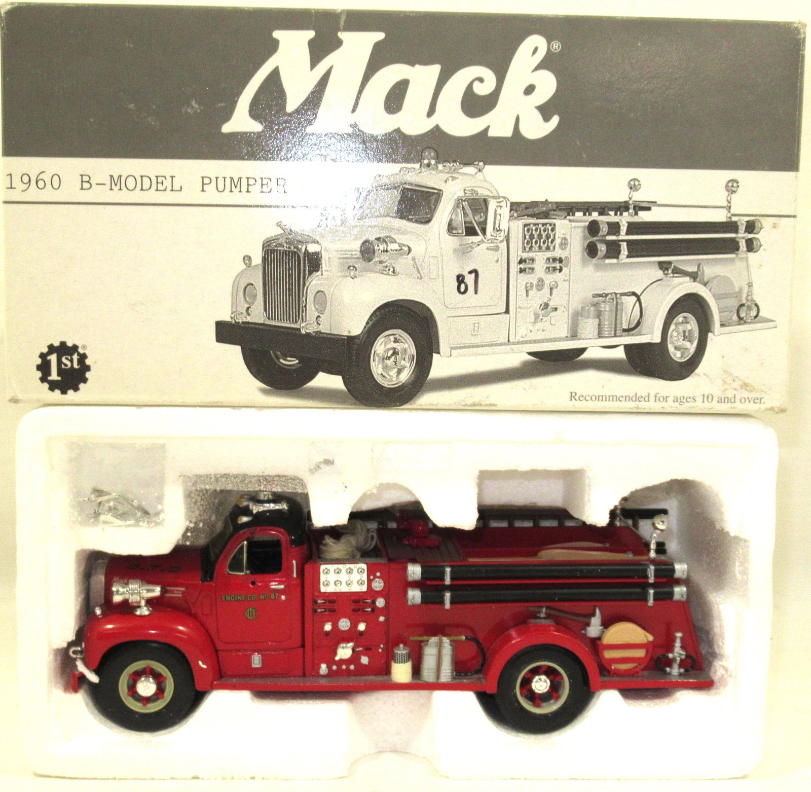 1:34 Mack 1960 B-Model Pumper N.I.B.: 8 1/4"L Truck