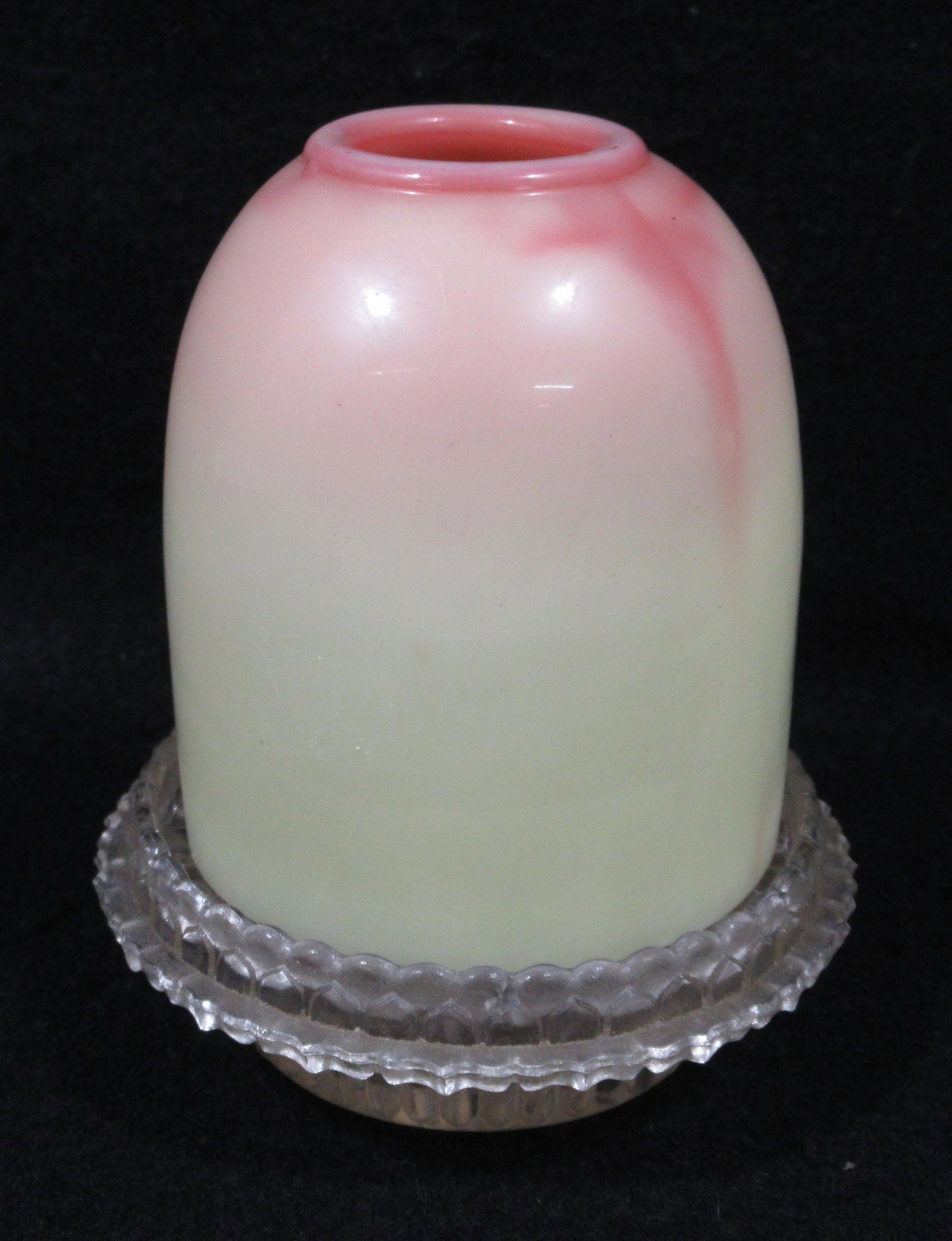 Fenton Burmese Fairy Lamp: 4"W x 4 3/4"T