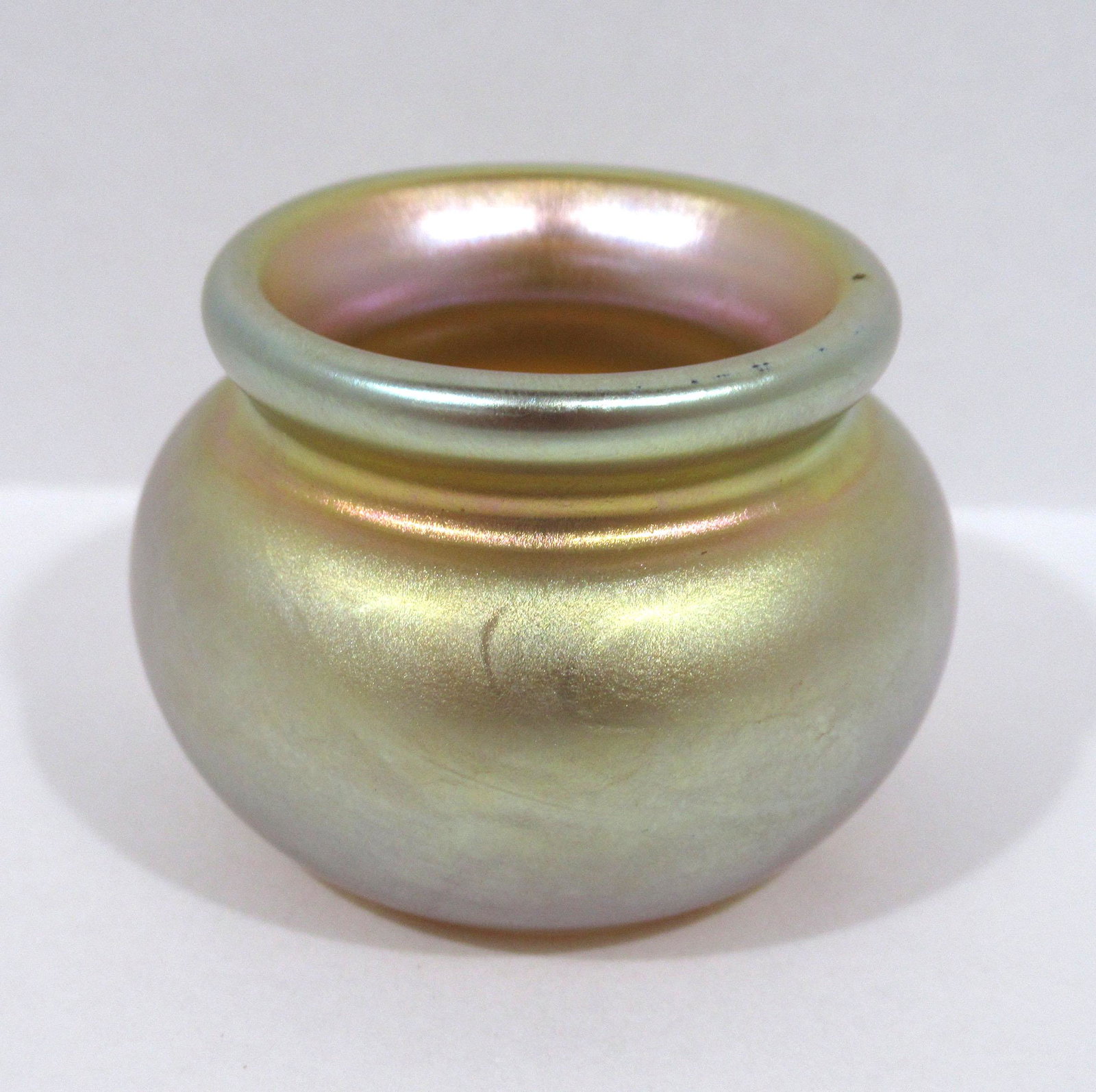 Lotton Salt Dip: 1 3/4"W x 1 1/4"T
