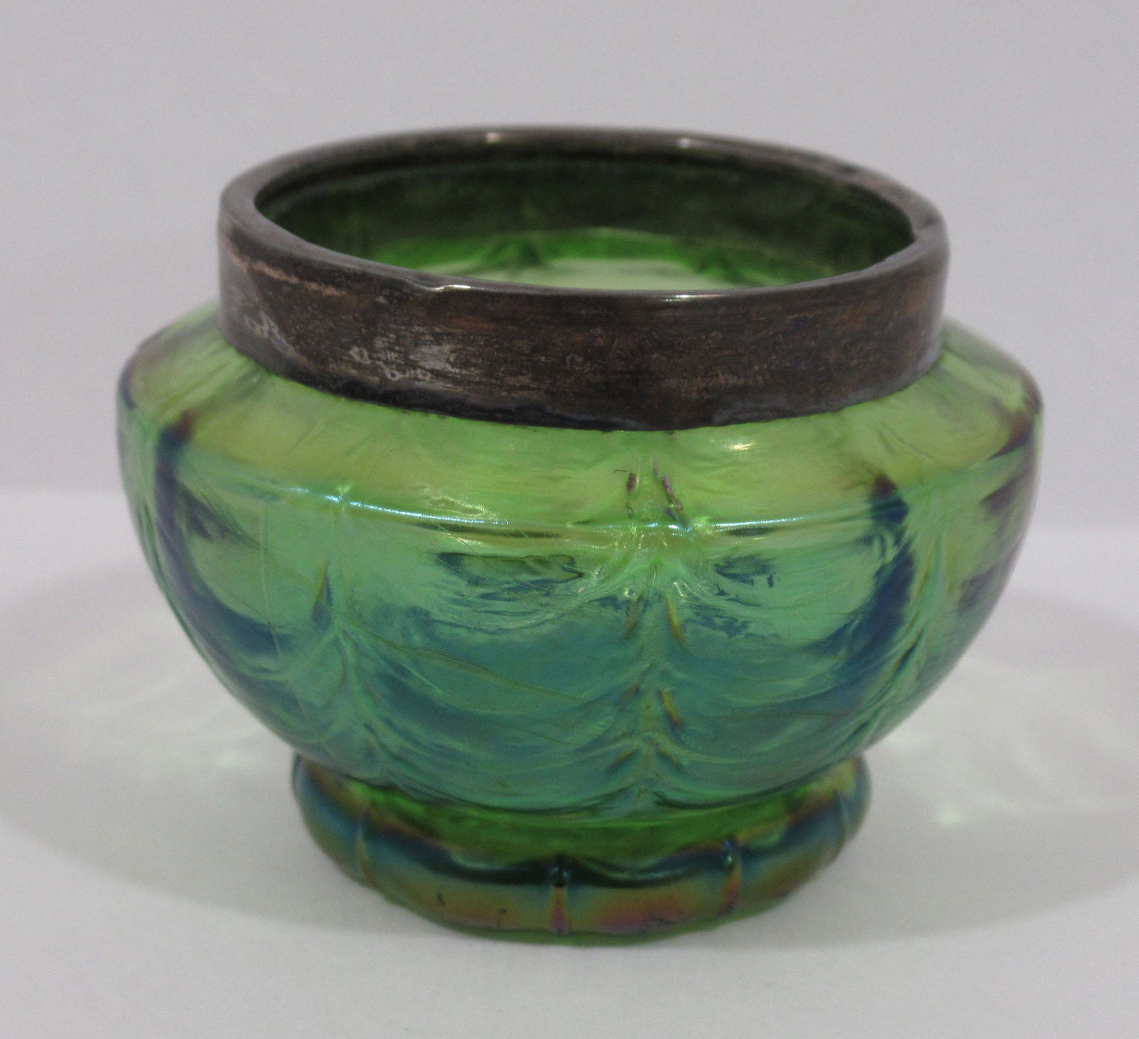 Loetz Salt Dip with Sterling Rim: 2 1/2"W x 1 5/8"T