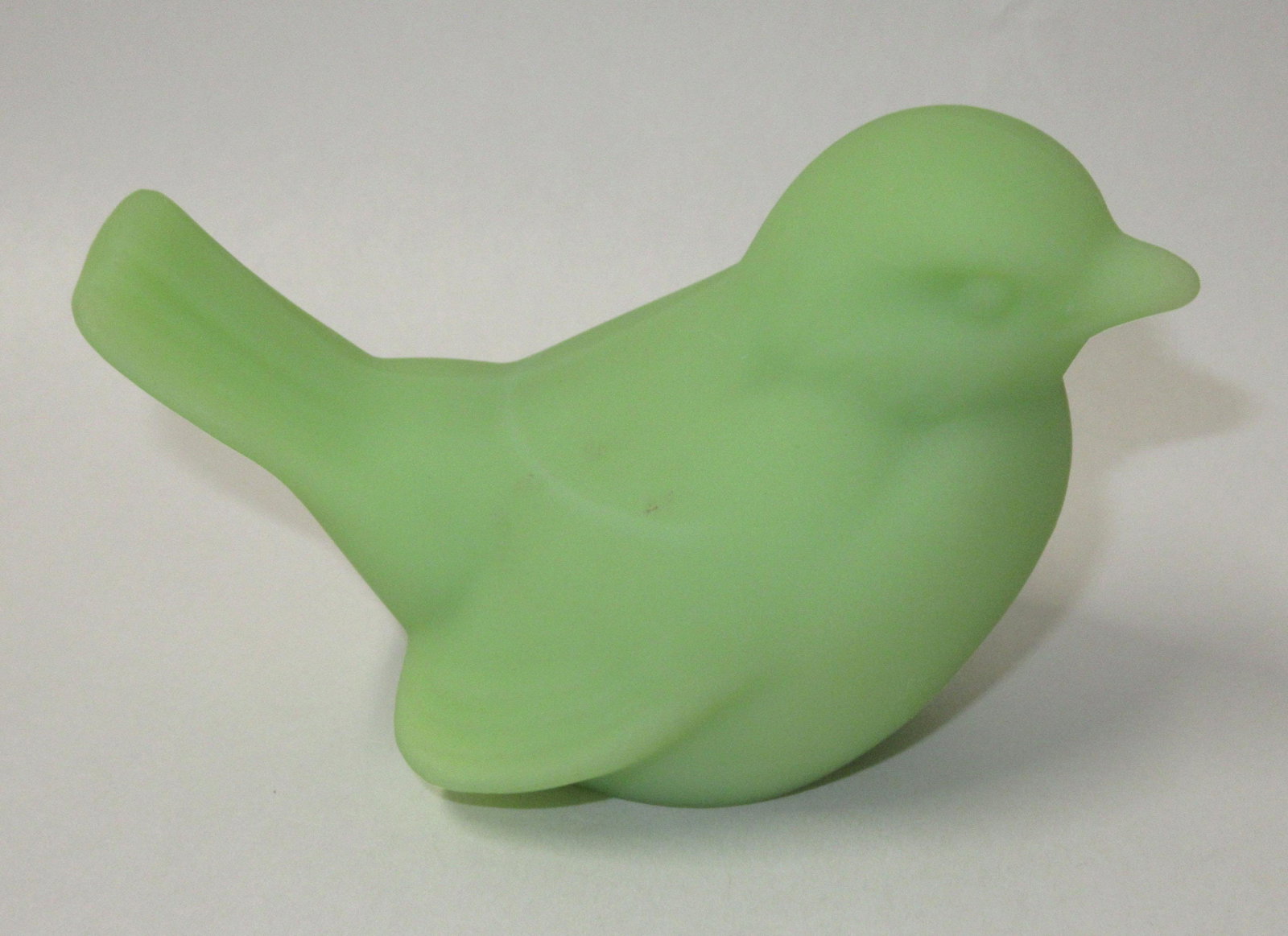 Fenton Green Satin Bird: 2 1/2"T x 4" x 2 1/4"W