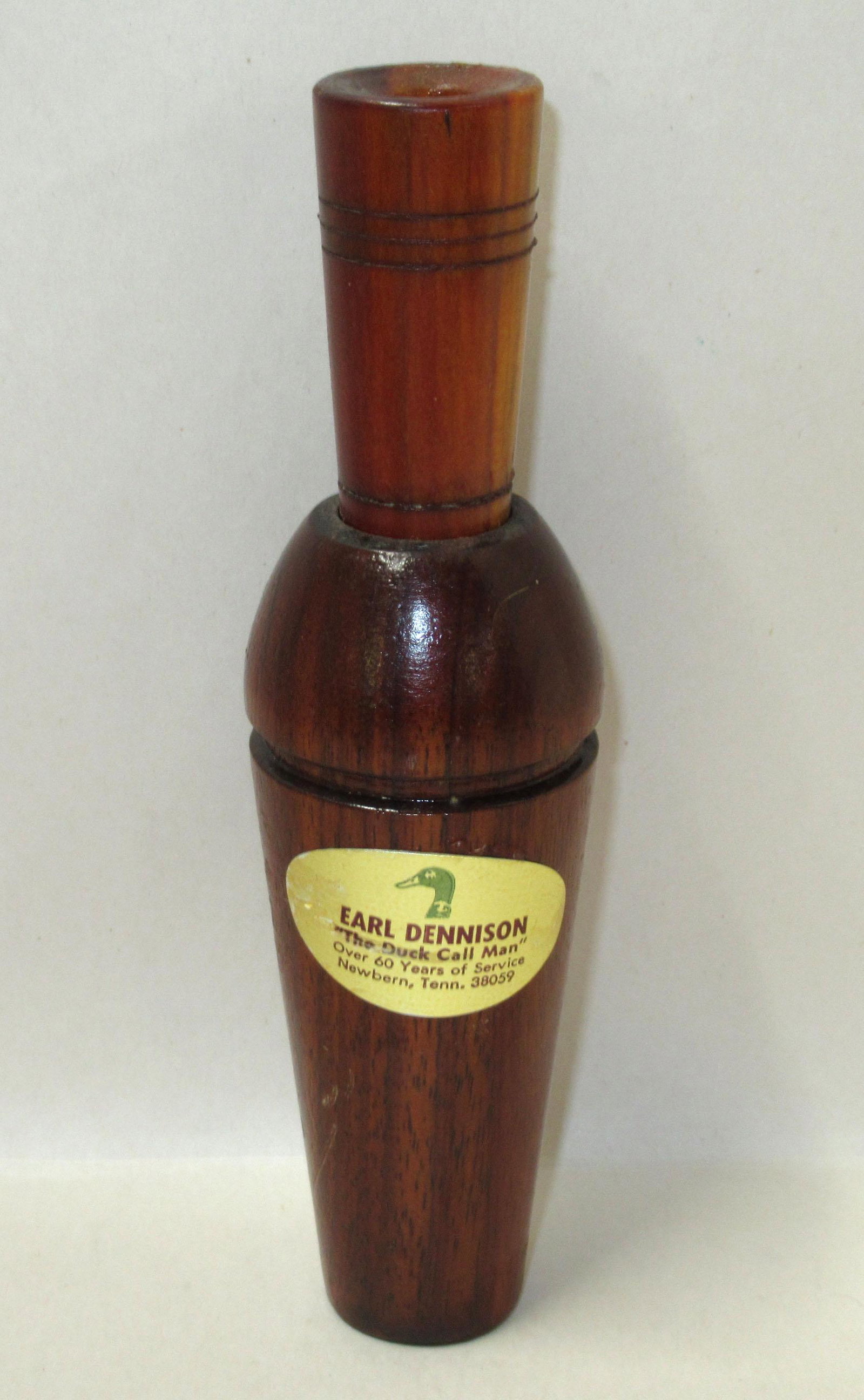 Walnut Earl Dennison Duck Call N.O.S.: Bronze Reed. 6 1/8" Call